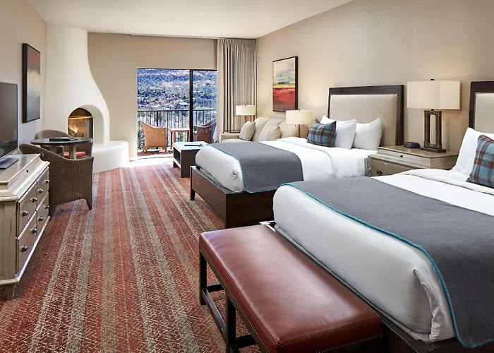 Hotel The Cliffs 3*
